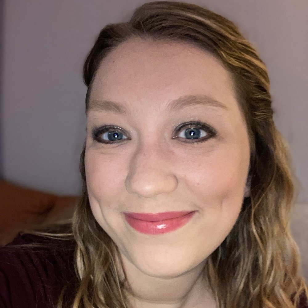 Meet your Posher, Hana